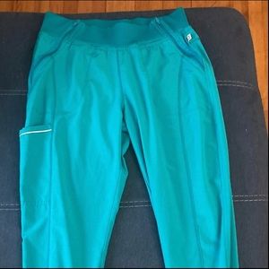 Cherokee infinity scrub pants size M